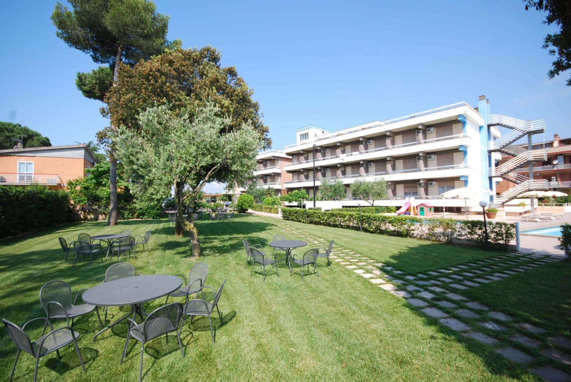 Hotel River Palace Terracina Kültér fotó