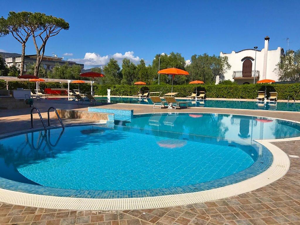 Hotel River Palace Terracina Kültér fotó