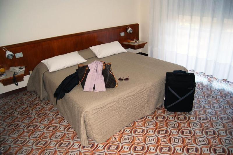 Hotel River Palace Terracina Kültér fotó